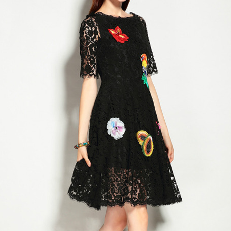 Đầm ren thêu hoa - floral embroidered lace dress